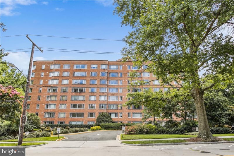 4200 Cathedral Ave NW #716, Washington, DC 20016