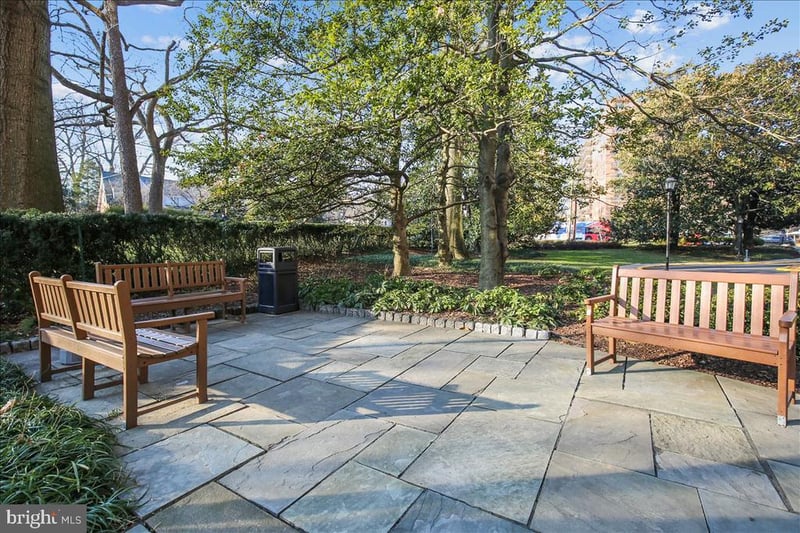4200 Cathedral Ave NW #716, Washington, DC 20016