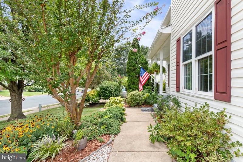 4 Saint Christophers Dr, Stafford, VA 22556