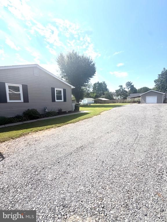 10112 S Grant Ave, Manassas, VA 20110