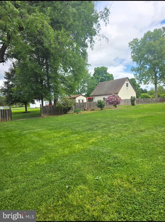 2414 Doubs Ct, Adamstown, MD 21710