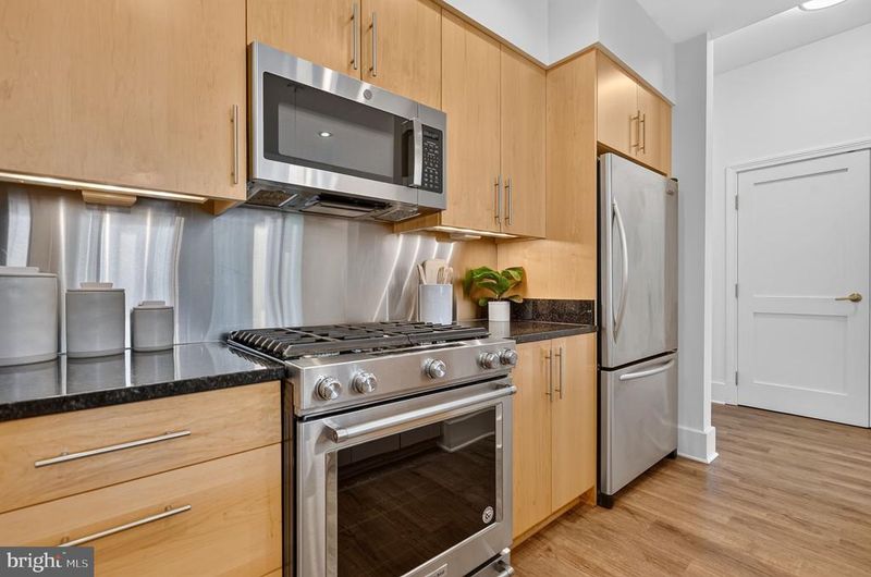 2100 11th St NW #108, Washington, DC 20001