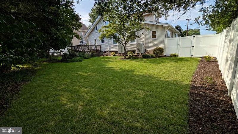 802 S Glebe Rd, Arlington, VA 22204