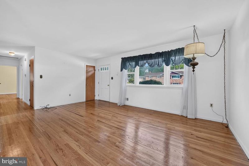 6703 Eilerson St, Clinton, MD 20735