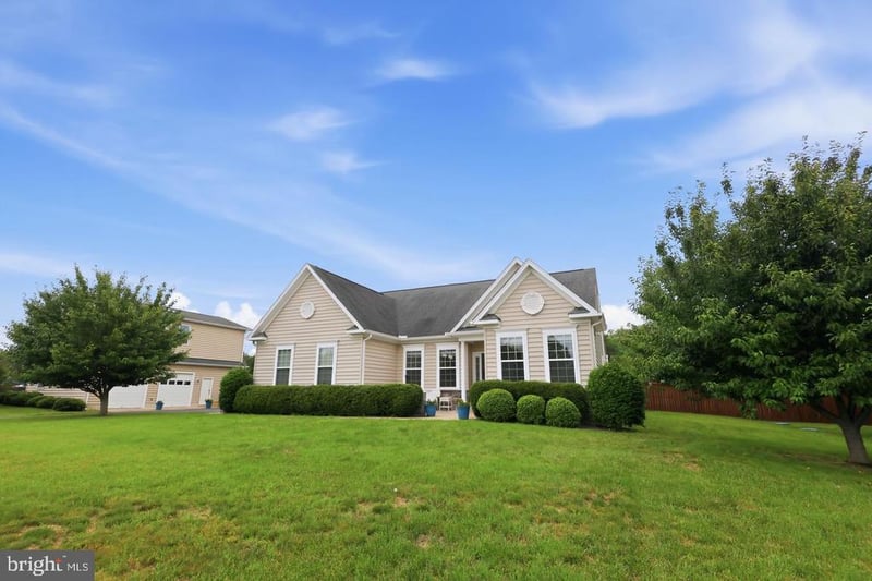320 Timber Mill Ln, Fredericksburg, VA 22406