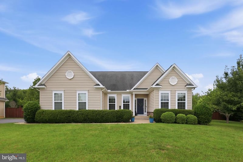320 Timber Mill Ln, Fredericksburg, VA 22406