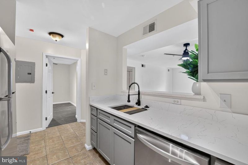 13900 Farnsworth Ln #4305, Upper Marlboro, MD 20772