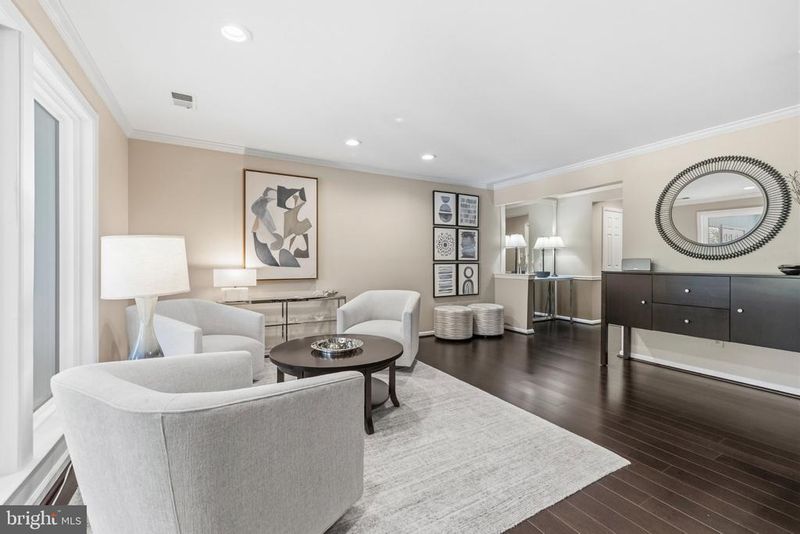 10716 Kings Riding Way #102-20, Rockville, MD 20852
