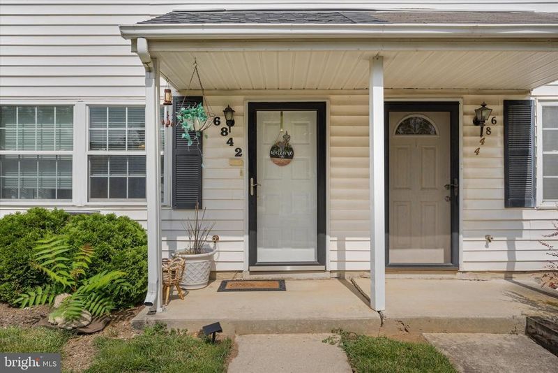 6842 Acacia Ct, Frederick, MD 21703