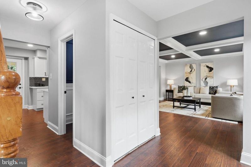 9024 Brook Ford Rd, Burke, VA 22015