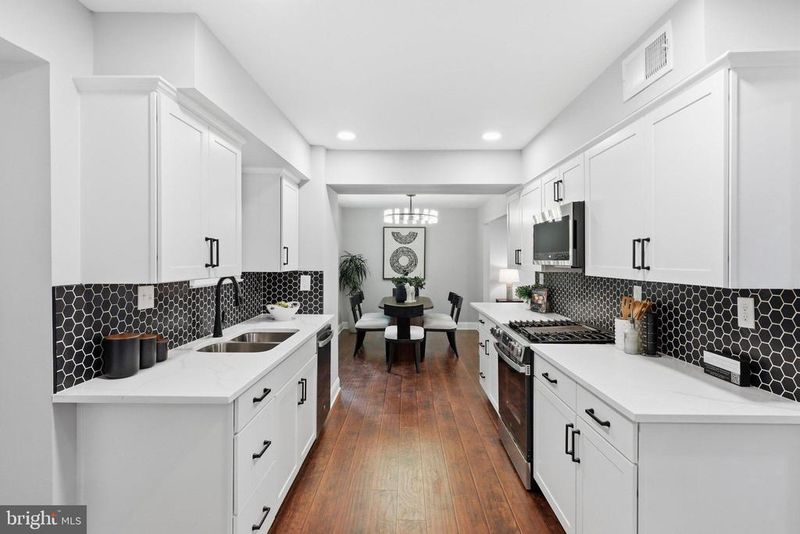 9024 Brook Ford Rd, Burke, VA 22015