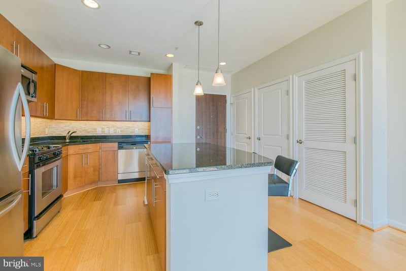 444 W Broad St #515, Falls Church, VA 22046