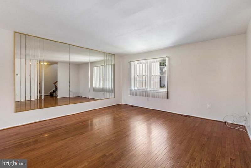 6409 Whitwell Ct, Fort Washington, MD 20744