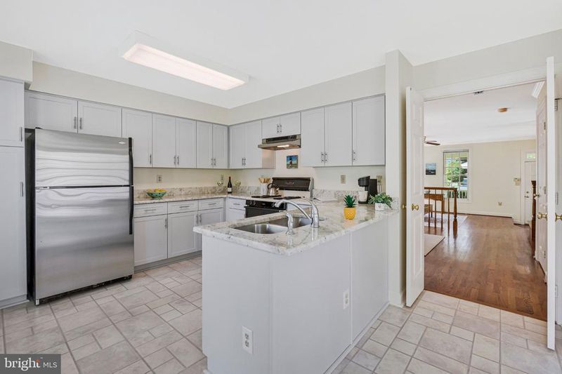 1451 Cedar Ave, Mclean, VA 22101