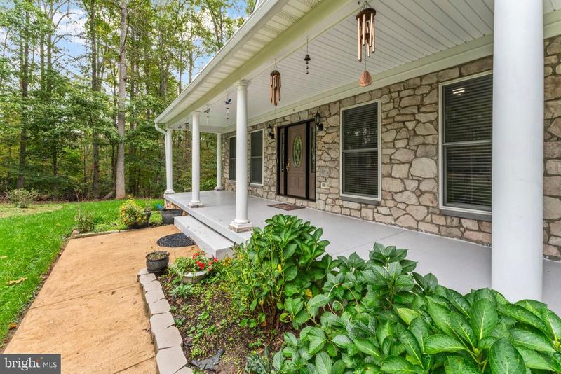 23 Longwood Dr, Stafford, VA 22556