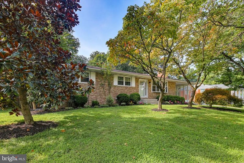 10209 Donleigh Dr, Columbia, MD 21046
