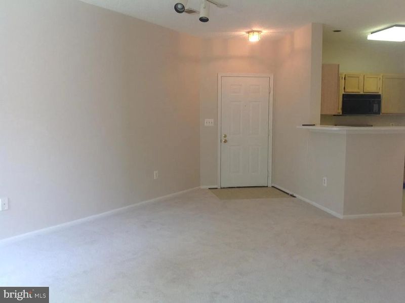 14321 Climbing Rose Way #201, Centreville, VA 20121