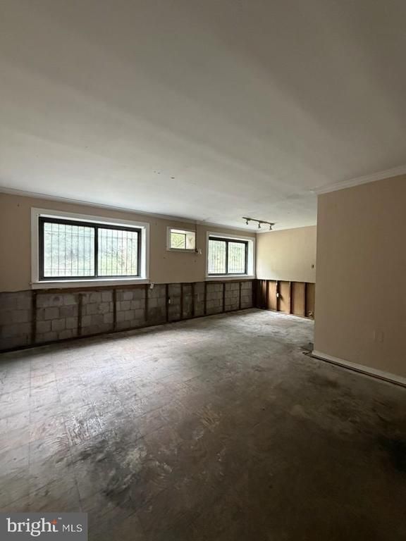 3109 Naylor Rd SE #101, Washington, DC 20020