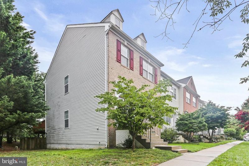 20 Castle Garden Ct, Olney, MD 20832