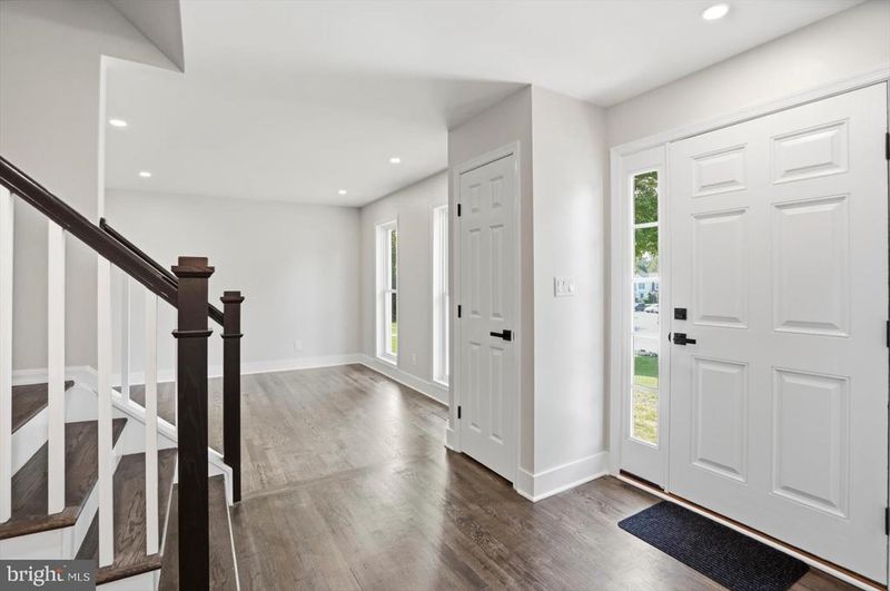17041 Catalpa Ct, Rockville, MD 20855