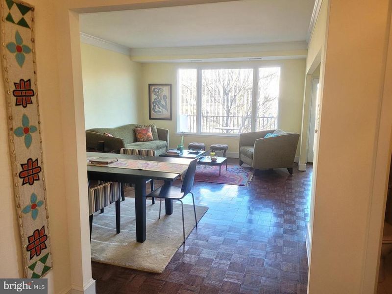 8101 Connecticut Ave #N-610, Chevy Chase, MD 20815