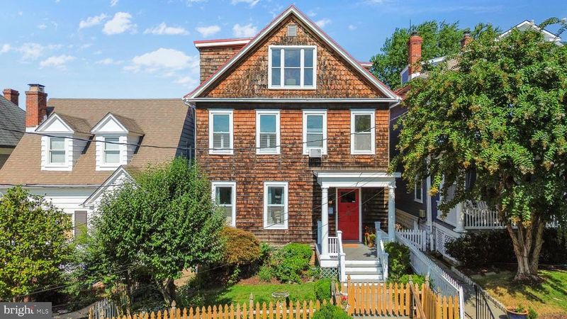 8 Revell St, Annapolis, MD 21401