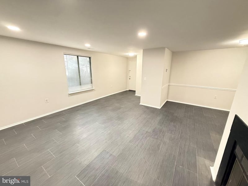 13200 Chalet Pl #10-102, Germantown, MD 20874