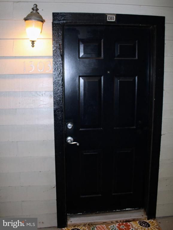 12152 Penderview Ter #1303, Fairfax, VA 22033