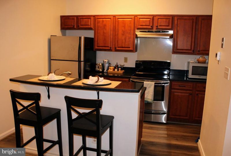 12152 Penderview Ter #1303, Fairfax, VA 22033