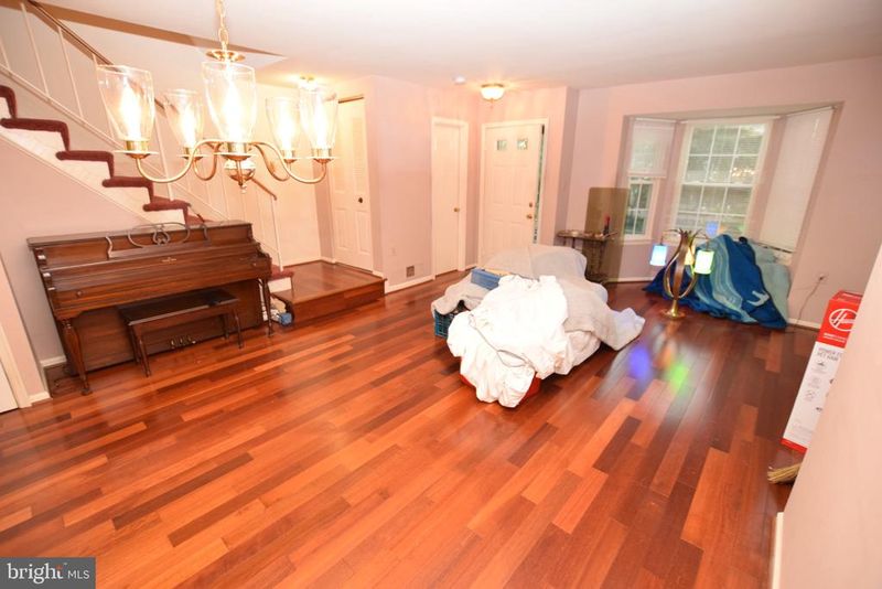 7851 Brookview Ct, Manassas, VA 20109