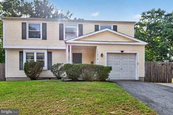 17316 Amity Dr, Gaithersburg, MD 20877