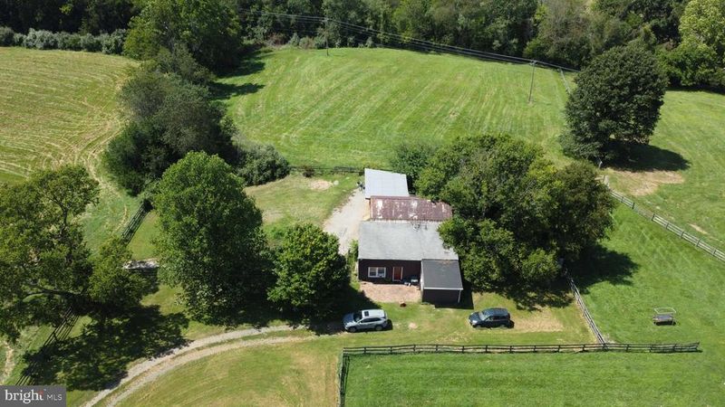20280 Shelburne Glebe Rd, Purcellville, VA 20132