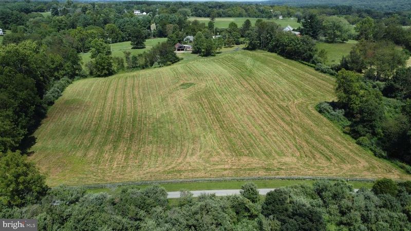 20280 Shelburne Glebe Rd, Purcellville, VA 20132