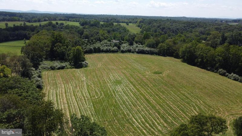 20280 Shelburne Glebe Rd, Purcellville, VA 20132
