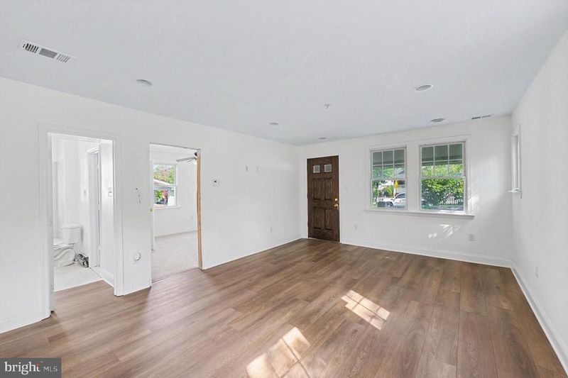 3047 Douglas St NE, Washington, DC 20018