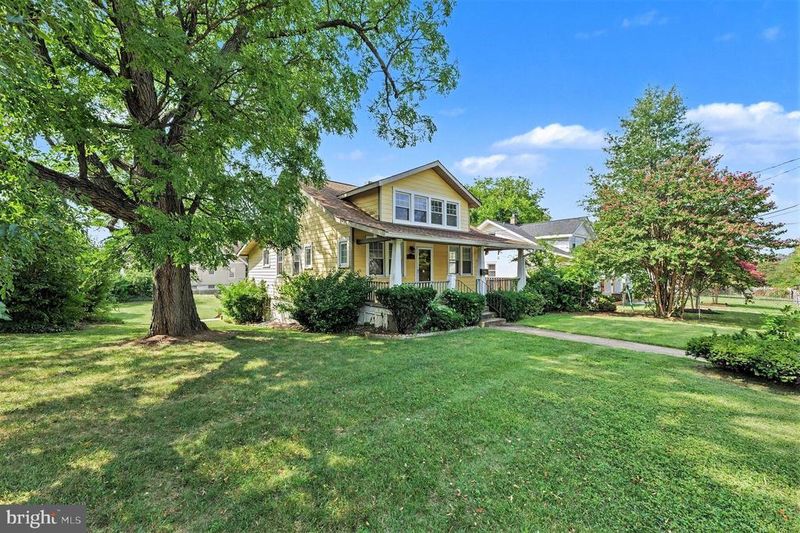 3047 Douglas St NE, Washington, DC 20018