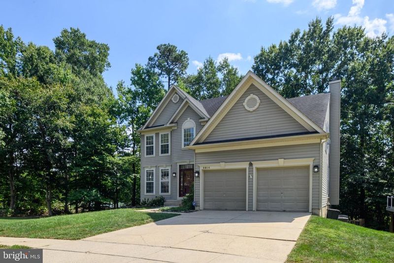 8814 Country Oak Dr, Odenton, MD 21113