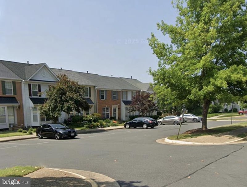 9212 Andrew Dr, Manassas Park, VA 20111