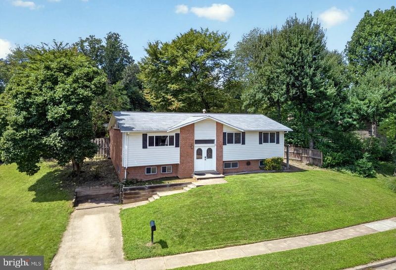 8110 Springfield Village Dr, Springfield, VA 22152