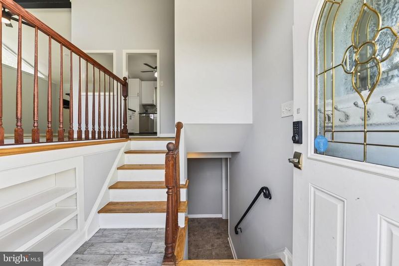8110 Springfield Village Dr, Springfield, VA 22152