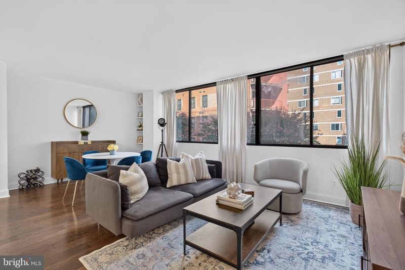 1245 13th St NW #215, Washington, DC 20005