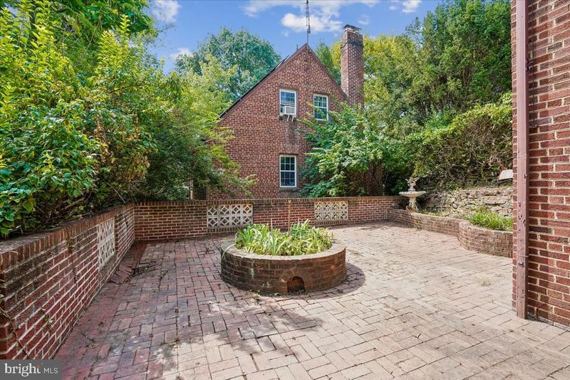 3633 13th St NE, Washington, DC 20017