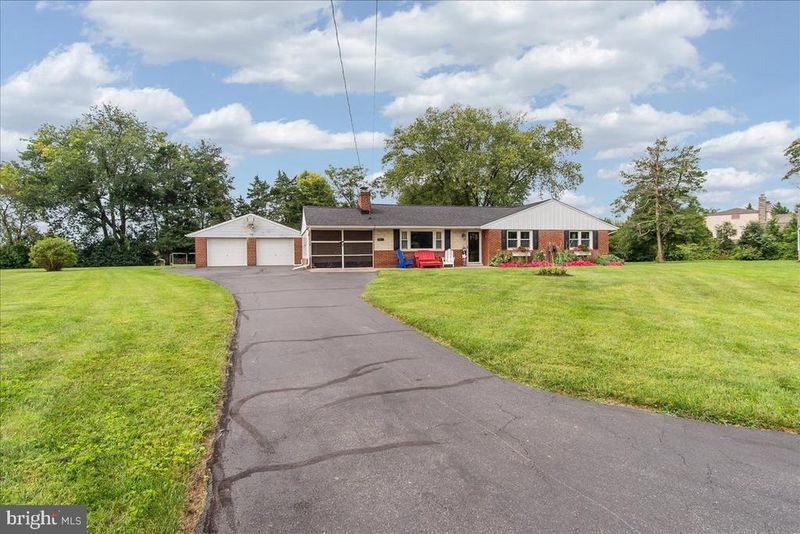 7910 Longmeadow Dr, Frederick, MD 21701