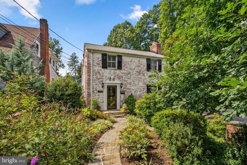 710 Woodside Pw, Silver Spring, MD 20910
