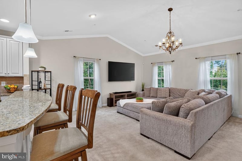 42284 Tackroom Ter, Aldie, VA 20105