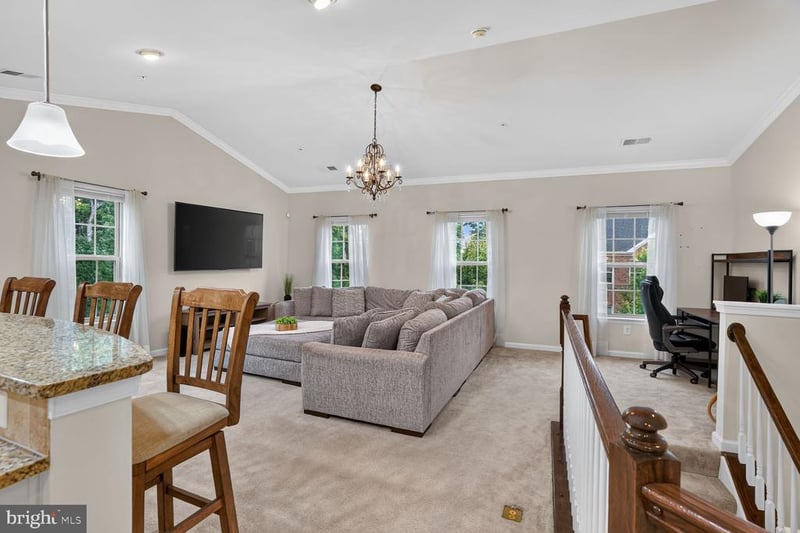 42284 Tackroom Ter, Aldie, VA 20105