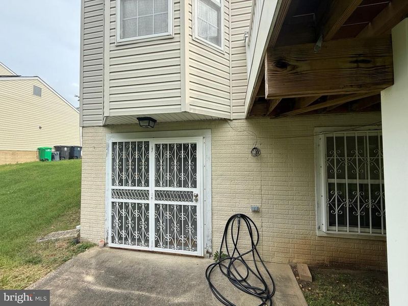 4203 Danville Dr, Temple Hills, MD 20748
