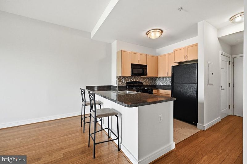 800 4th St SW #S821, Washington, DC 20024