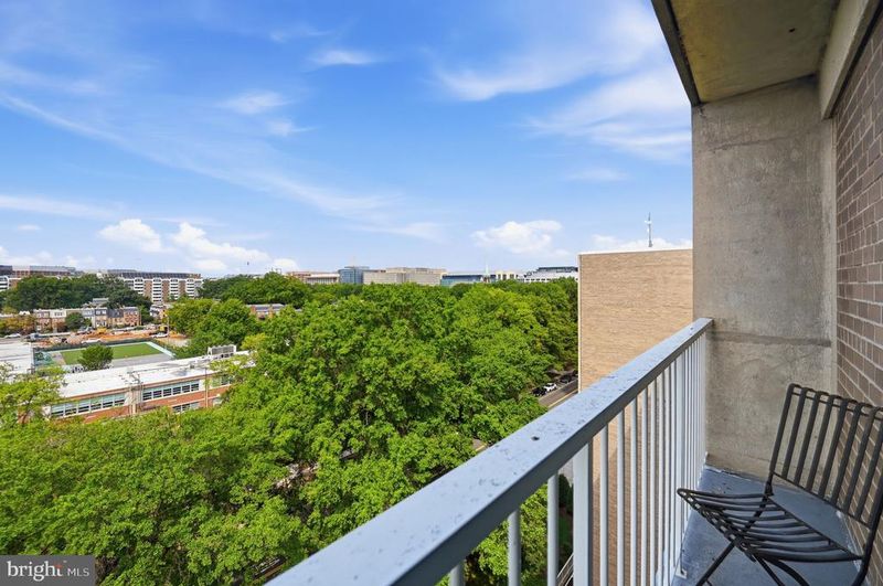 800 4th St SW #S821, Washington, DC 20024