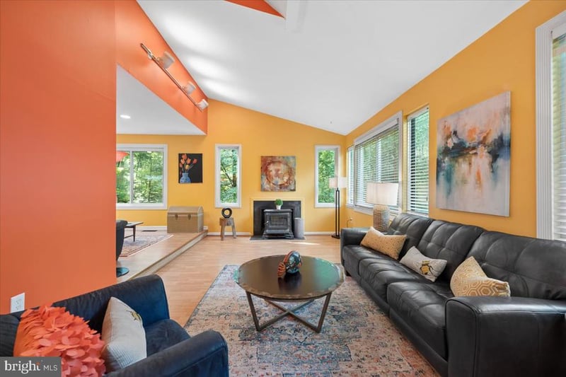 14701 Fireside Dr, Silver Spring, MD 20905